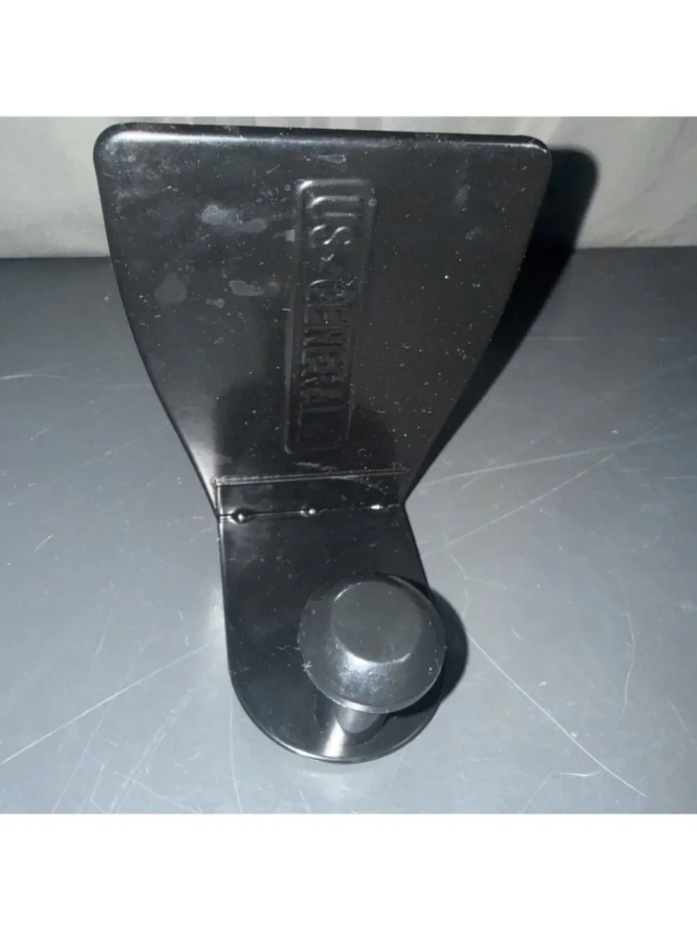 U S General Black Metal Tool Box Paper Towel Holder Hooks Magnetic Garage Cave